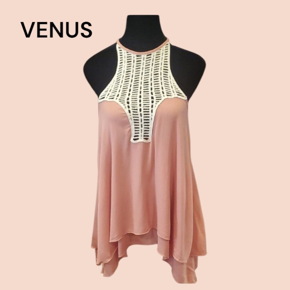 2/$25 VENUS High Neck Peachy Pink 2 Tiered Top. Size Small.
